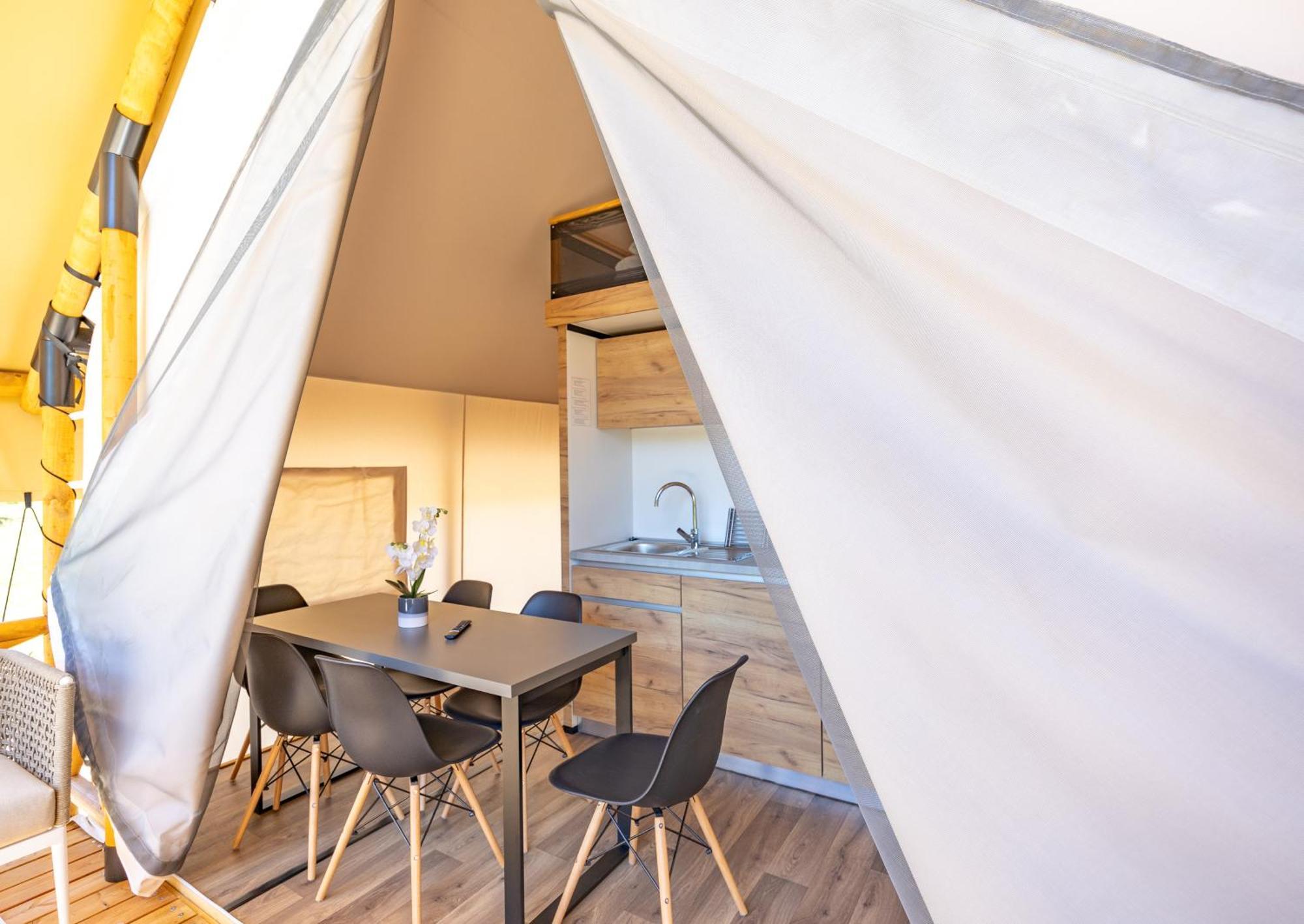 Camp Dole Zivogosce - Mobile Home And Glamping Tent Extérieur photo